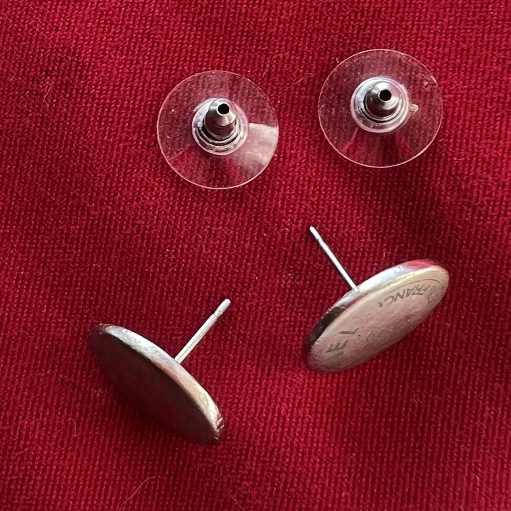 CHANEL * Made in France* Brushed Silver Disk Earrings - Picture 4 of 8